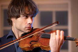 Alexander Rybak kommer!